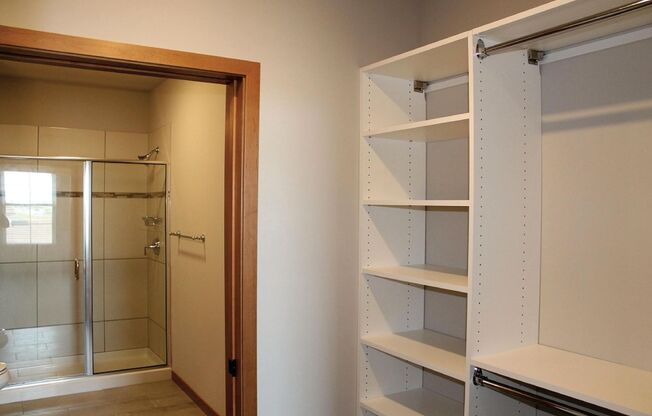 1 bed, 1 bath, 650 sqft, $1,695, Unit 7710-406