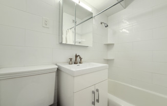 411 E 53 ST
