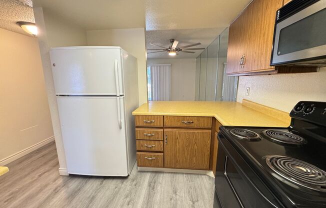 2 beds, 2 baths, $995, Unit # #H 1
