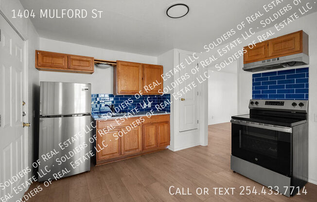1404 MULFORD ST