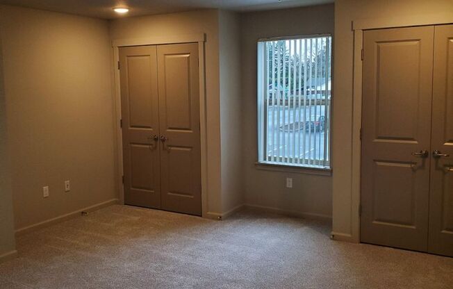 3 beds, 2 baths, 1,210 sqft, $2,550, Unit D-131