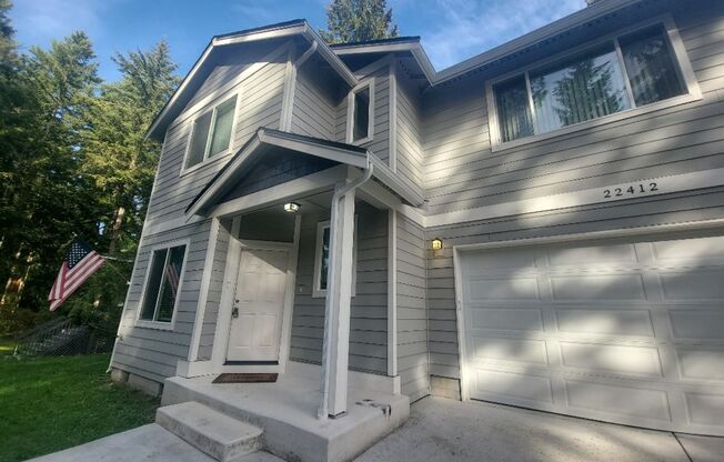 Newer 3+ bedroom 2 story home in Yelm gated community of ClearWood