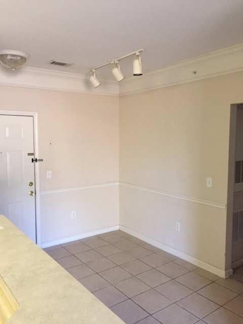 GATED COMMUNITY - MERRITT ON WHITEMARSH ISLAND