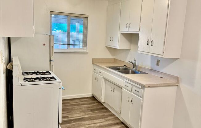 1 bed, 1 bath, 670 sqft, $1,595, Unit UNIT A