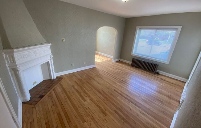 Updated 1 BR/ 1Bathroom Brewer's Hill Apartment