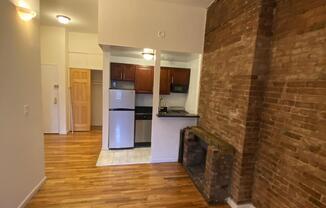 312 W 89 ST