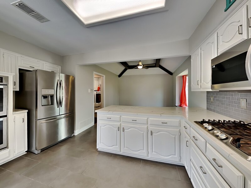 2216 CARMEL DR