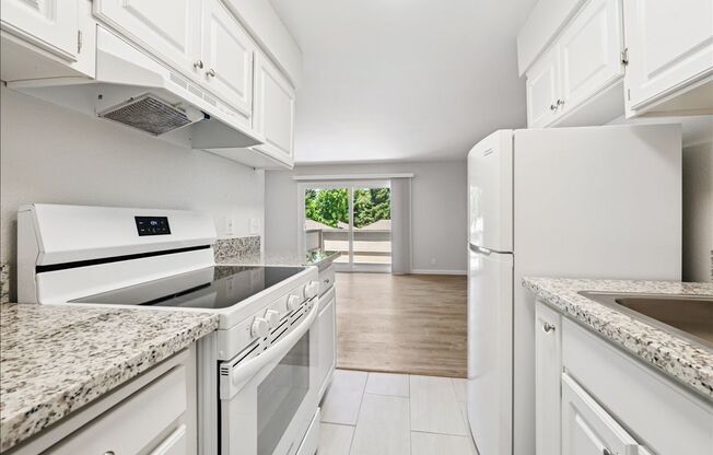 2 beds, 1 bath, 760 sqft, $1,395