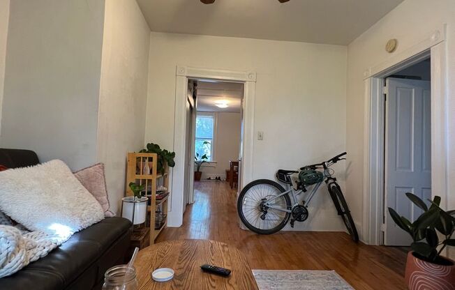 1 bed, 1 bath, 486 sqft, $750, Unit 7