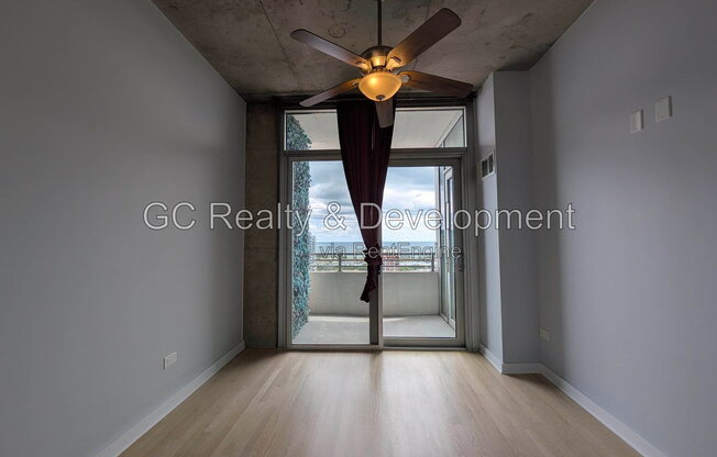 2 beds, 1 bath, 900 sqft, $2,900, Unit 2906