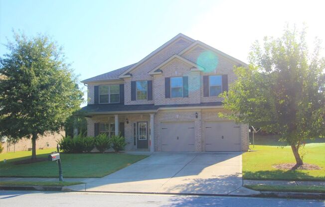 Beautiful Home in Loganville!