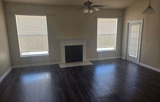 2 Bedroom 2 bathroom unit available now!