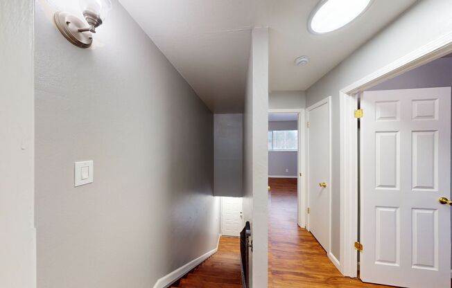 2 beds, 1 bath, 715 sqft, $2,450, Unit 619-1