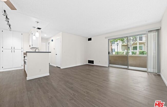 8715 WEYBRIDGE PL