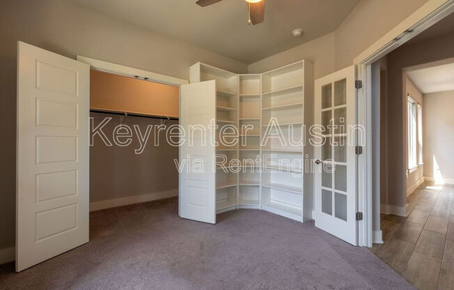 6004 CORRINE LN
