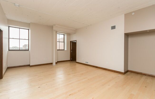 2 beds, 1 bath, 1,288 sqft, $1,100, Unit Cornerstone Place - 506