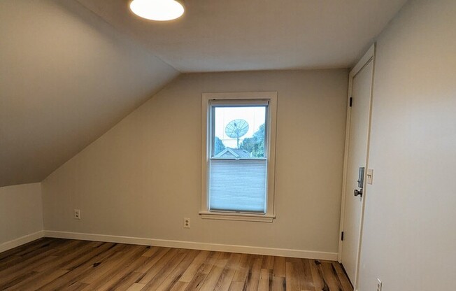 33 VETERANS MEMORIAL PKWY