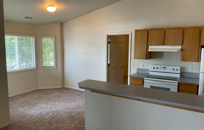 2 beds, 2 baths, 1,000 sqft, $1,395, Unit 012-201