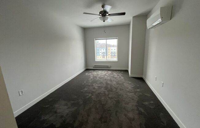 2 beds, 2.5 baths, 1,332 sqft, $1,995, Unit 4958-314