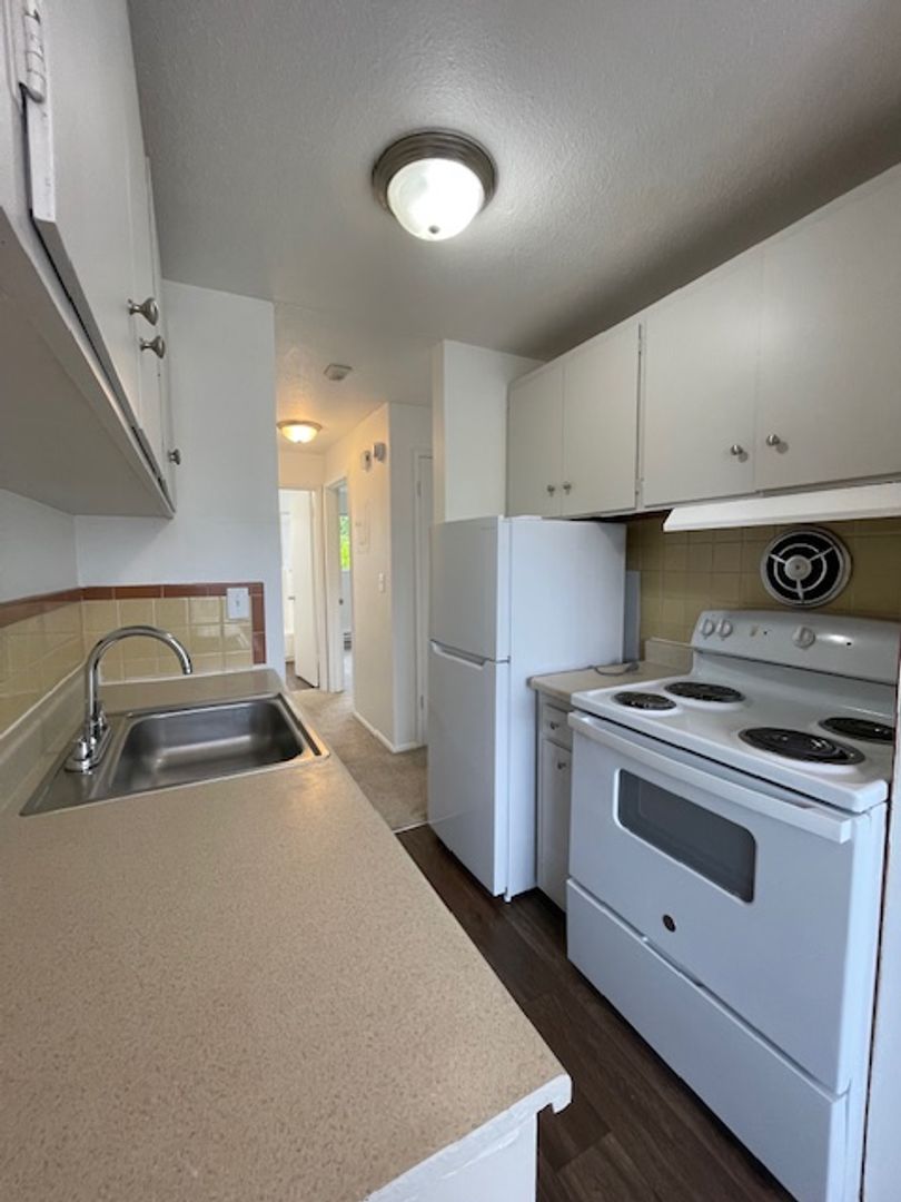 Iron Ridge Apartments