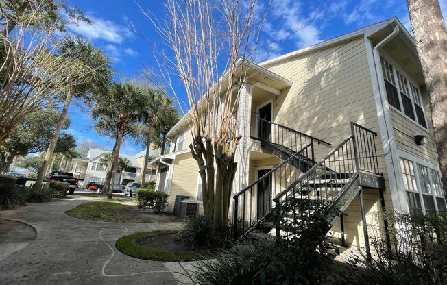 METRO WEST 2 BEDROOM 2 BATH CONDO FOR RENT (TRADEWINDS)