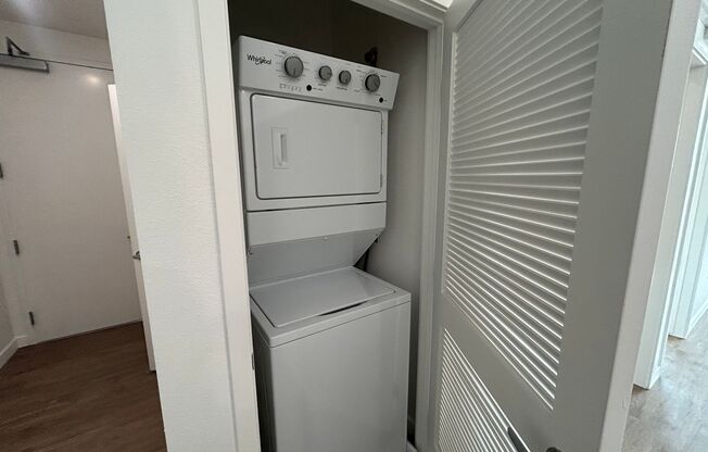 2 beds, 2 baths, 902 sqft, $3,070, Unit 2112-104