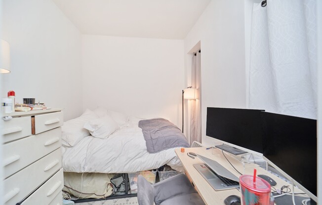 309 E 5 ST