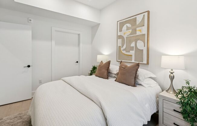 1 bed, 1 bath, 800 sqft, $2,108, Unit 102
