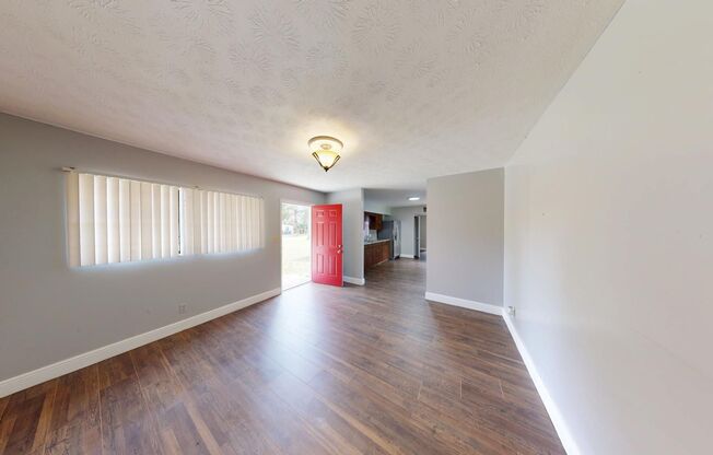 3BR/1BA HOUSE - Riverview Area  **FIRST MONTH WAIVED**