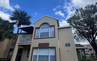 2 beds, 2 baths, $1,700, Unit Unit 5