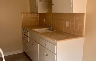 1 bed, 1 bath, $1,695, Unit #4