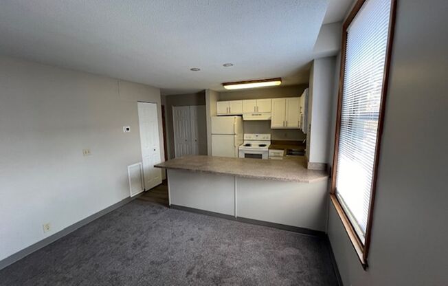 2 beds, 1 bath, 800 sqft, $975, Unit 508