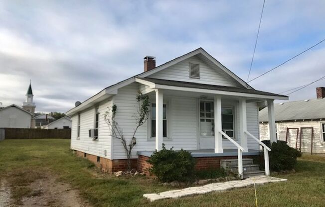 Adorable 2 bedroom 1 bathroom House . Located in Kannapolis