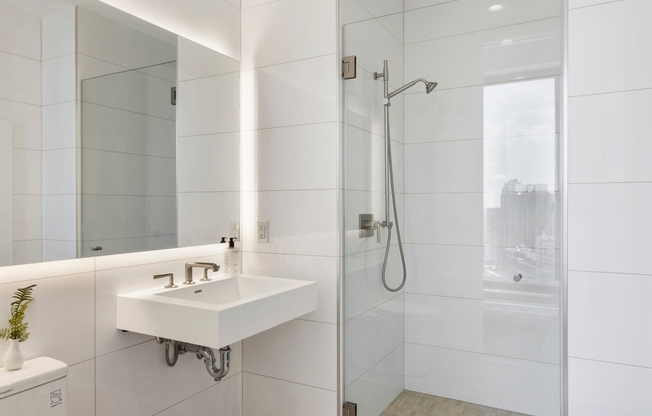1 bed, 1 bath, $4,900, Unit PH-3E