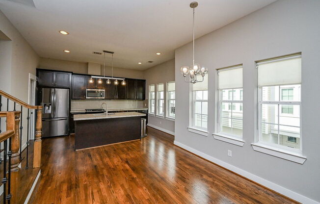 3 beds, 3.5 baths, 2,427 sqft, $2,900, Unit C