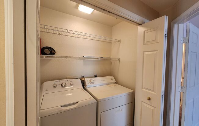 2 beds, 2 baths, $1,450, Unit # 1612