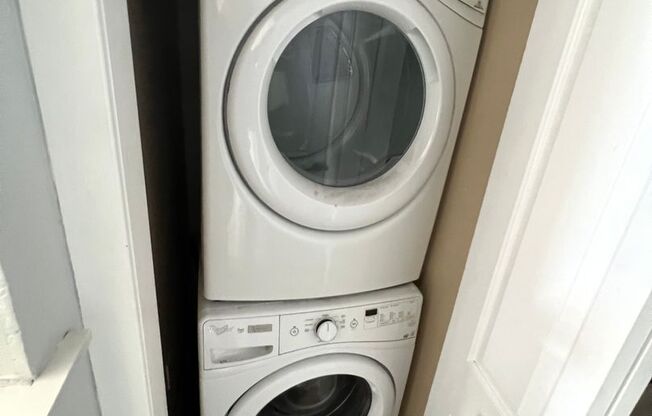 3 beds, 3 baths, $2,998