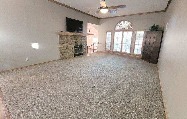 Edmond Home on 2.5 Acres w/ Pool