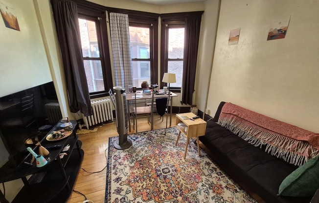 1269 COMMONWEALTH AVE