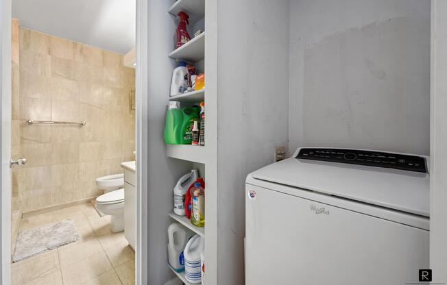 2 beds, 2 baths, 1,130 sqft, $7,500, Unit 33-C