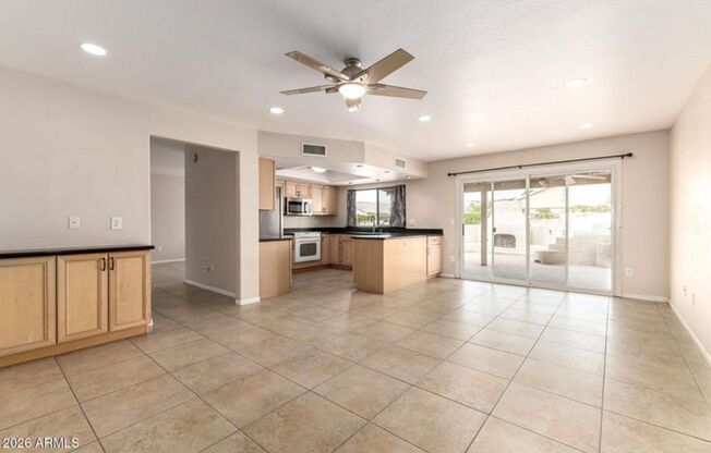 4334 W Barbara Ave, Glendale - Spacious 3 bed, 2 bath , awesome backyard