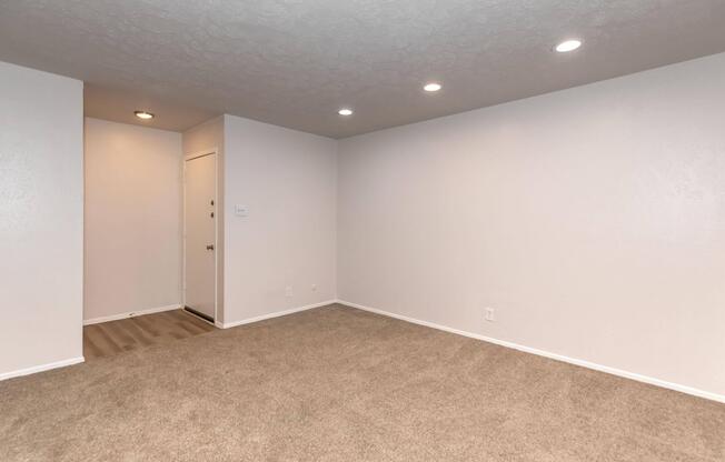 2 beds, 1.5 baths, 890 sqft, $1,309