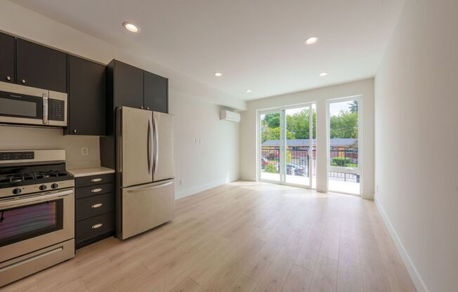 New Construction 2 Bedroom 2 Bath Townhome with 360' Rooftop view