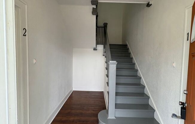 805 W Summit Ave