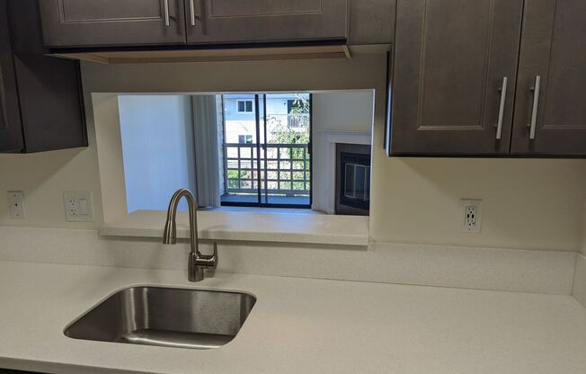 1 bed, 1 bath, 610 sqft, $1,725, Unit F303