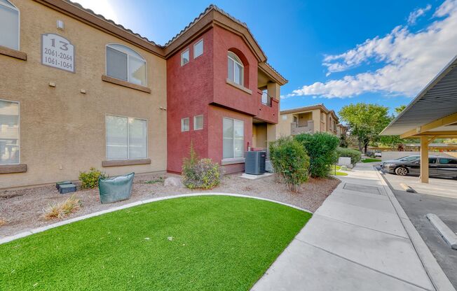 Gated community with pool and spa 2 bed 2 bath 2nd floor unit!