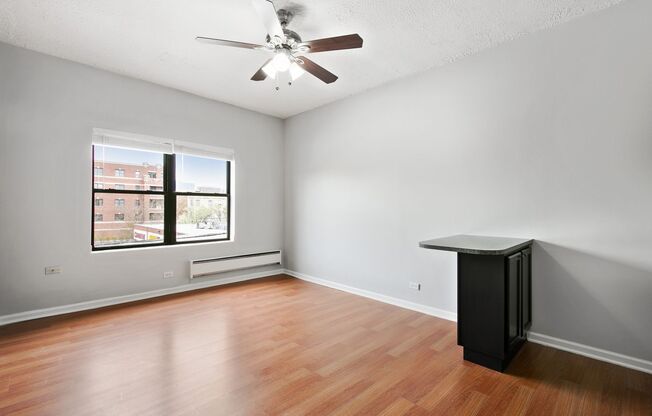 Studio, 1 bath, 282 sqft, $1,375, Unit 311