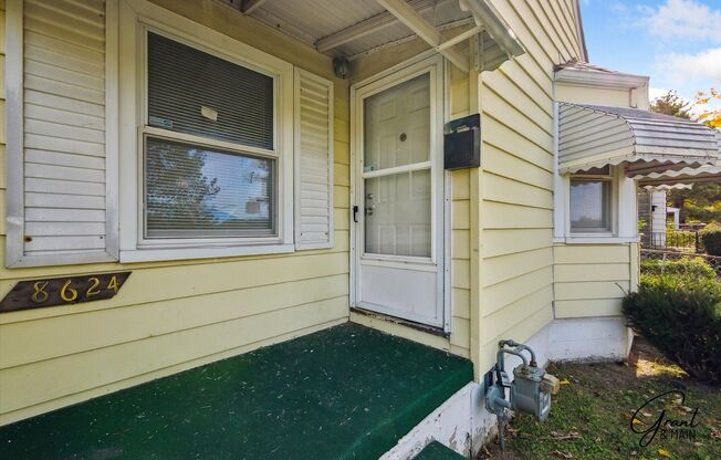 3 beds, 1 bath, $1,250