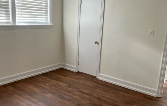 3 beds, 1 bath, $1,500