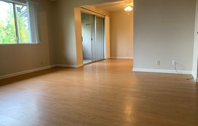 2 beds, 1 bath, 850 sqft, $1,250, Unit #7